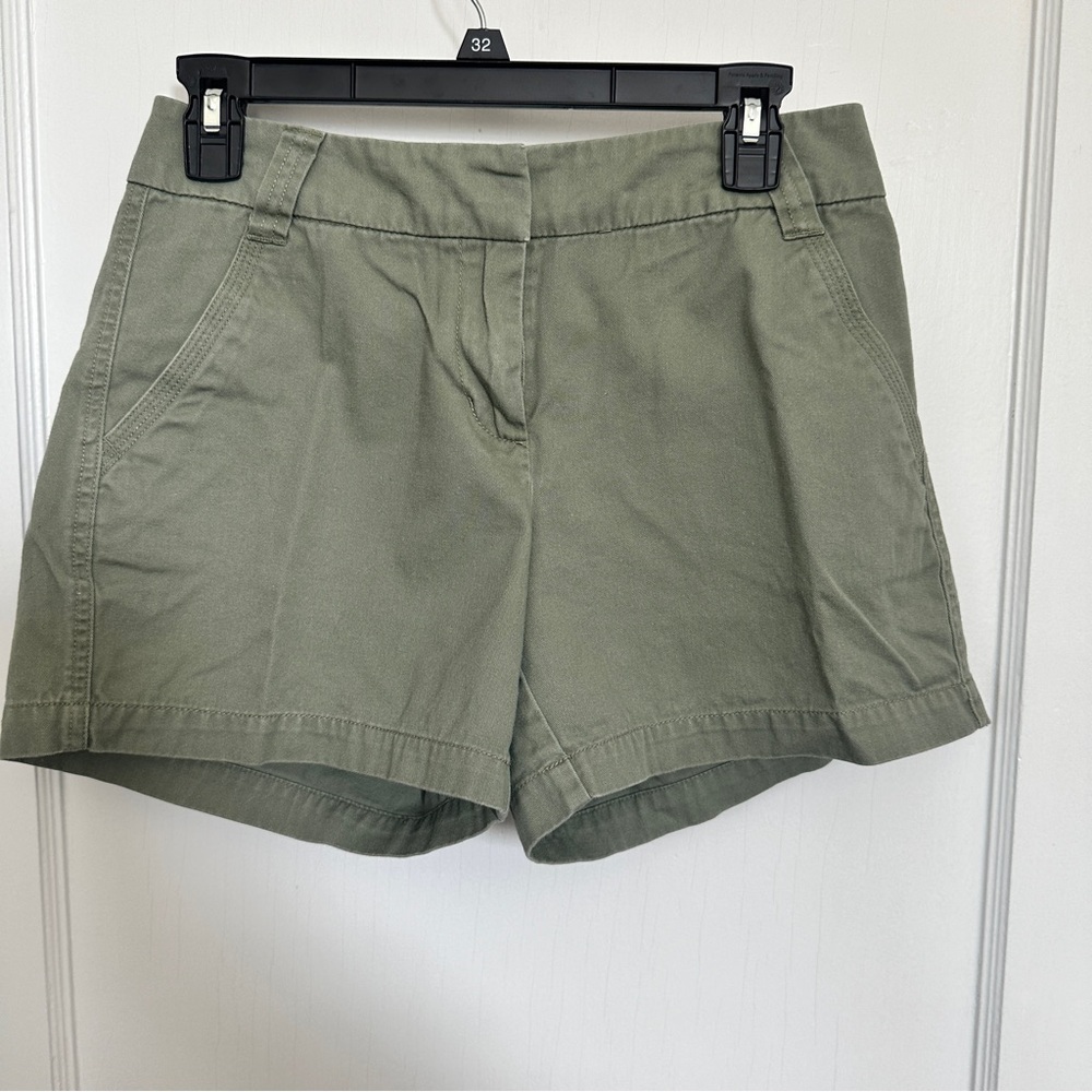 Size 2 Khakis brand shorts. Olive green color, medium length.